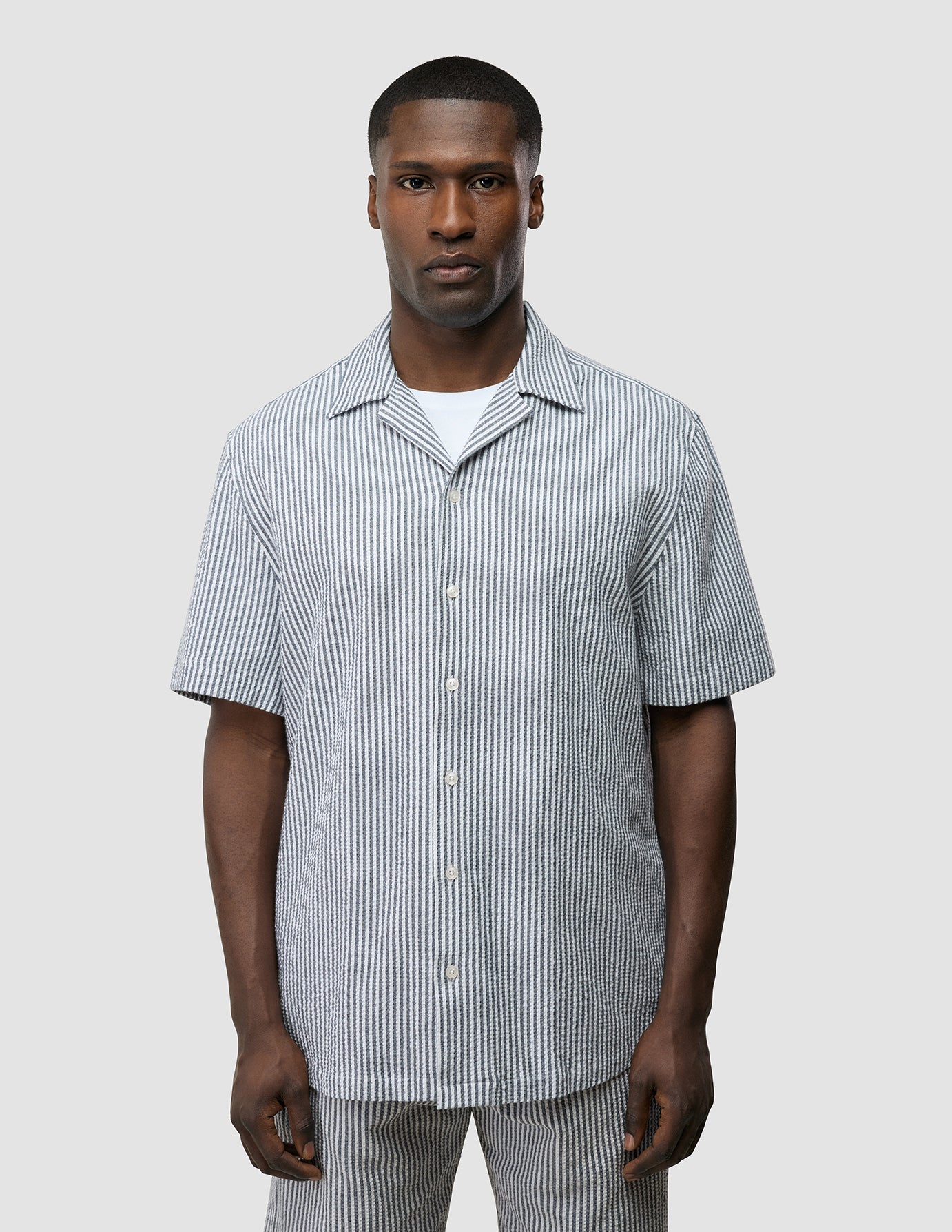 Seersucker Short Sleeve Shirt Navy Stripes