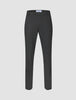 Motion Suit Pants Regular Pepper Grey – bukser med lige ben i gråt med 360°-stretch.