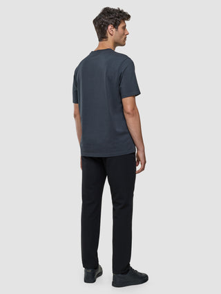 Supima T-Shirt Box Fit i Deep Grey, helfigur set bagfra.