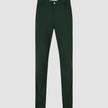 Ease Pants Slim Northern Pine i mørkegrøn med 360°-stretch, en knap og lynlås i gylpen.