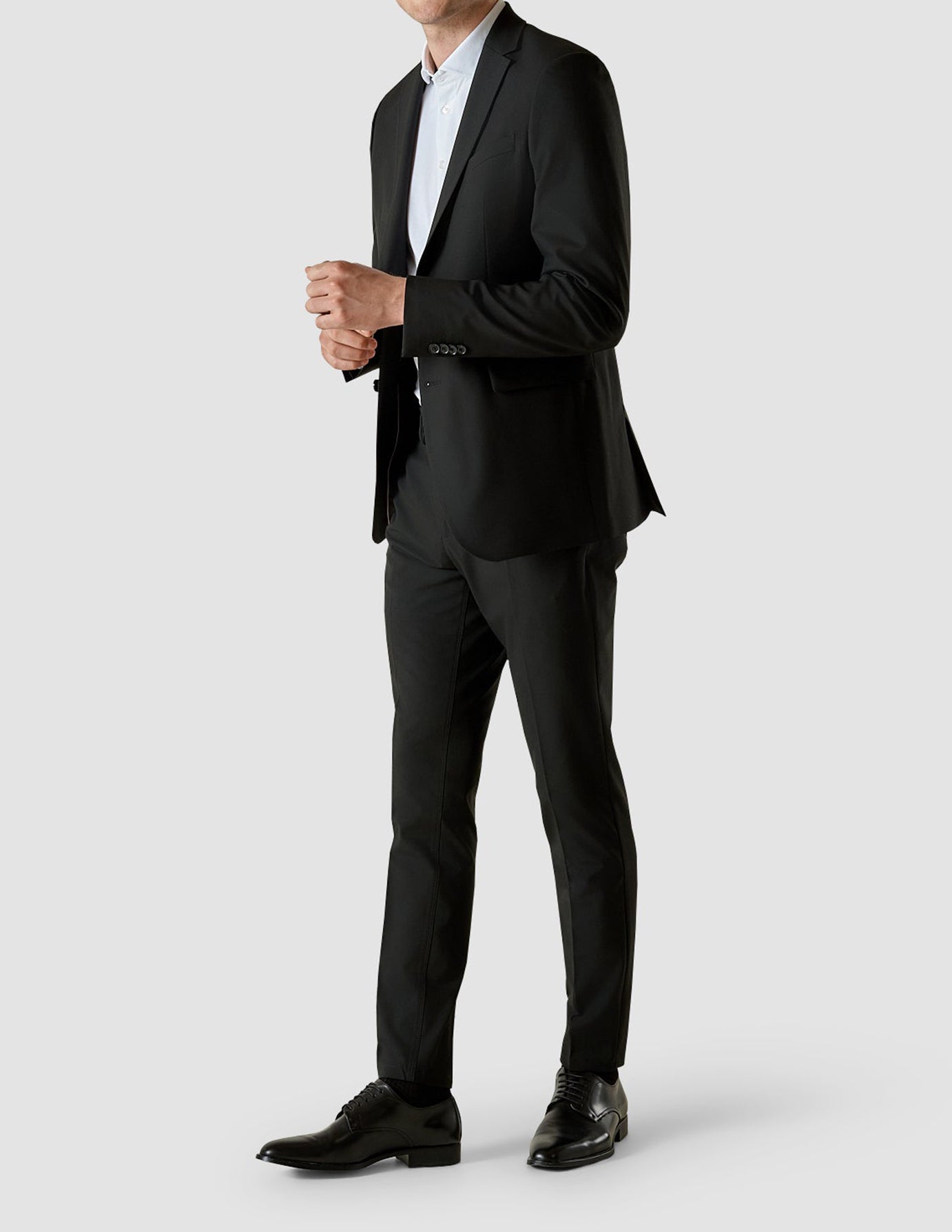 Essential Suit Black