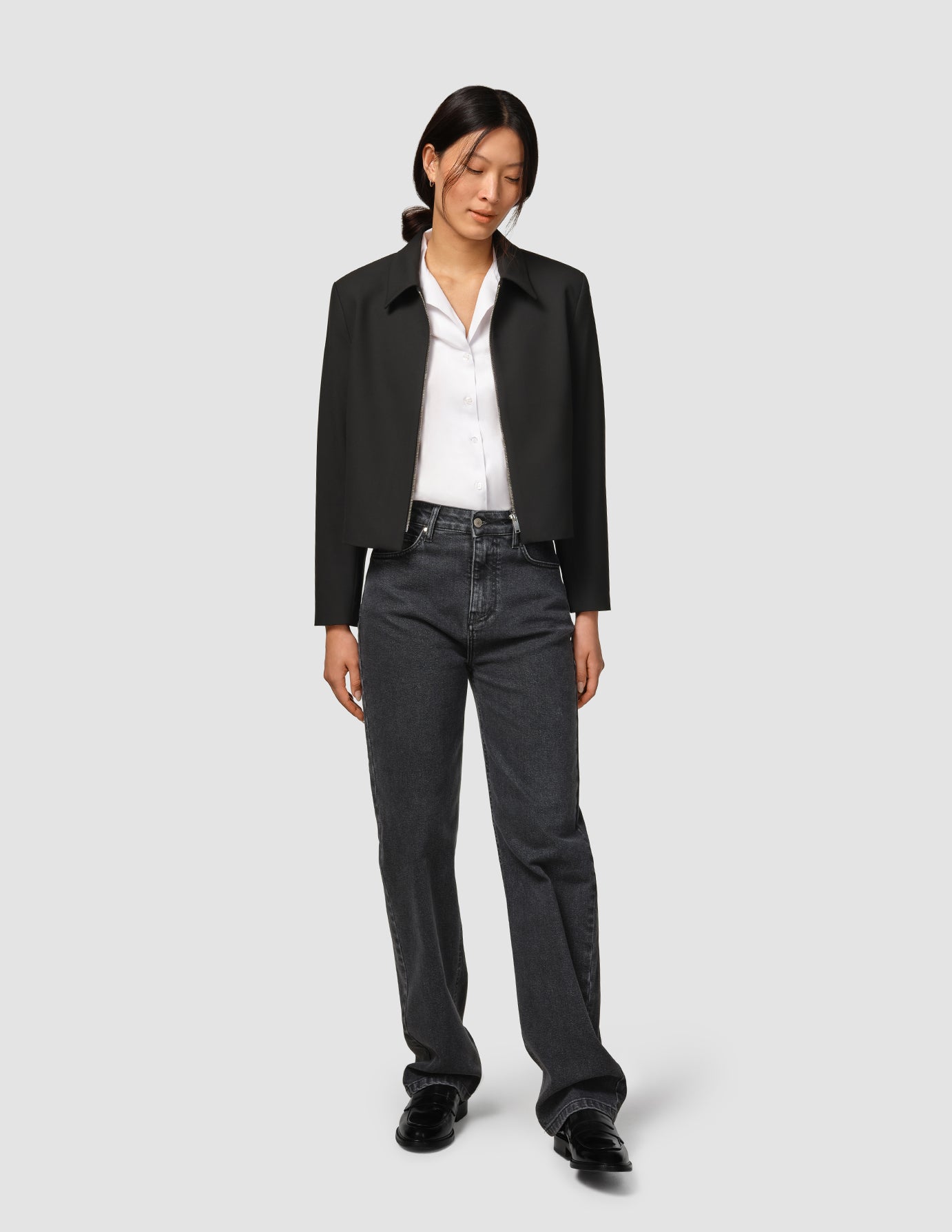 Essential Short Zip Jacket Black