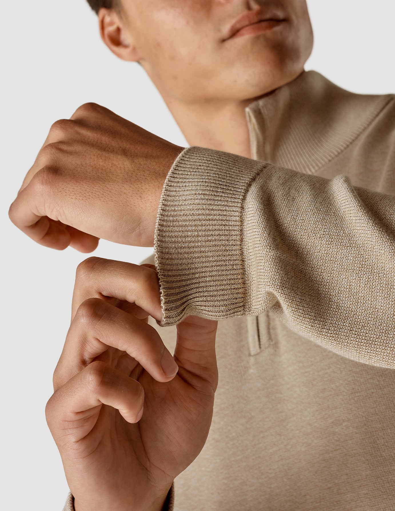 Fine Knit Half-Zip Khaki Molinaire | SHAPING NEW TOMORROW