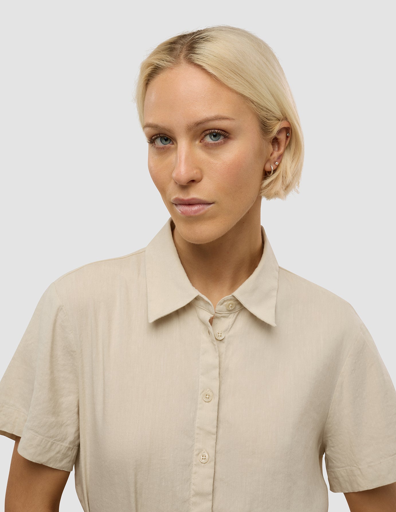 Women's Linen Shirt Short Sleeved Sandy Beige