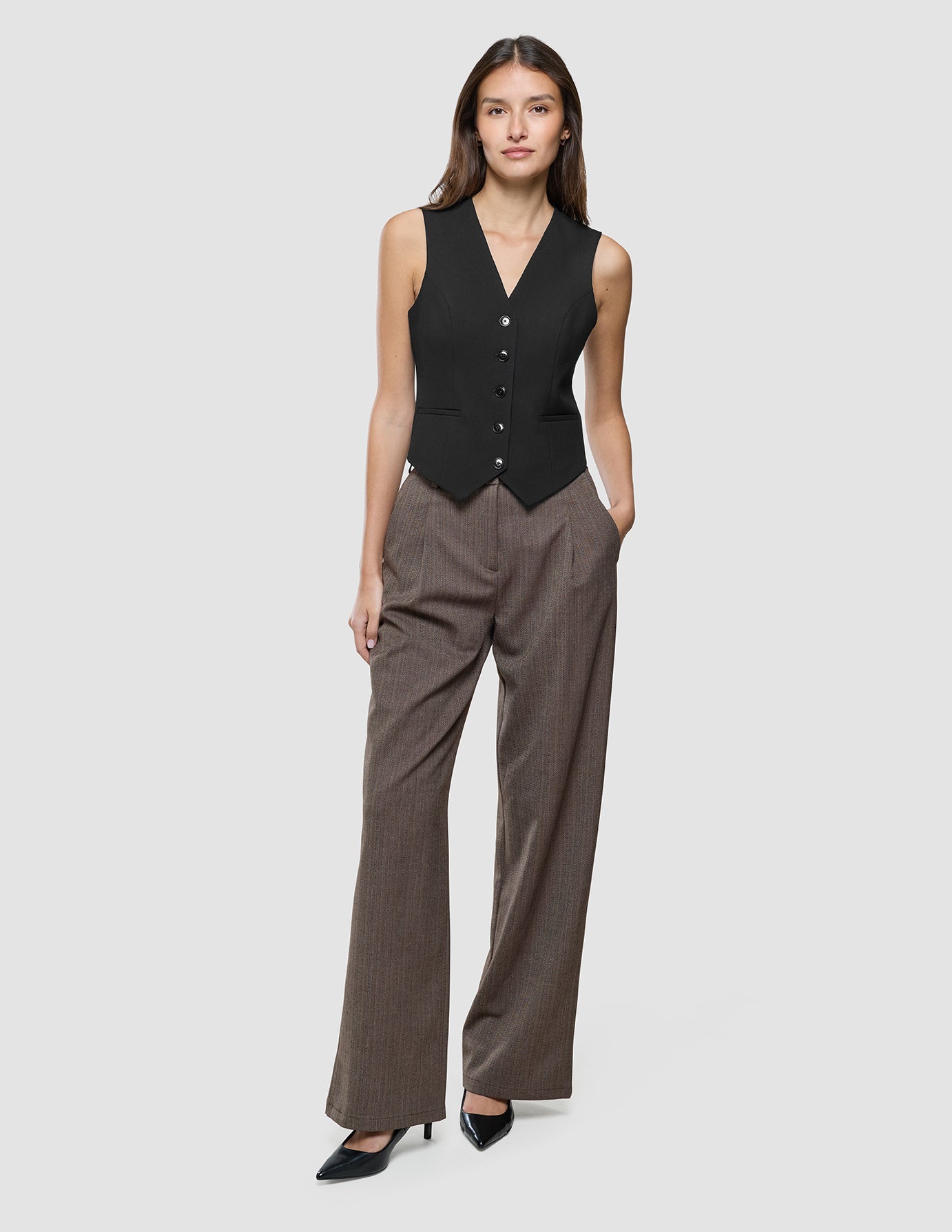 Women Ease Short Vest Black