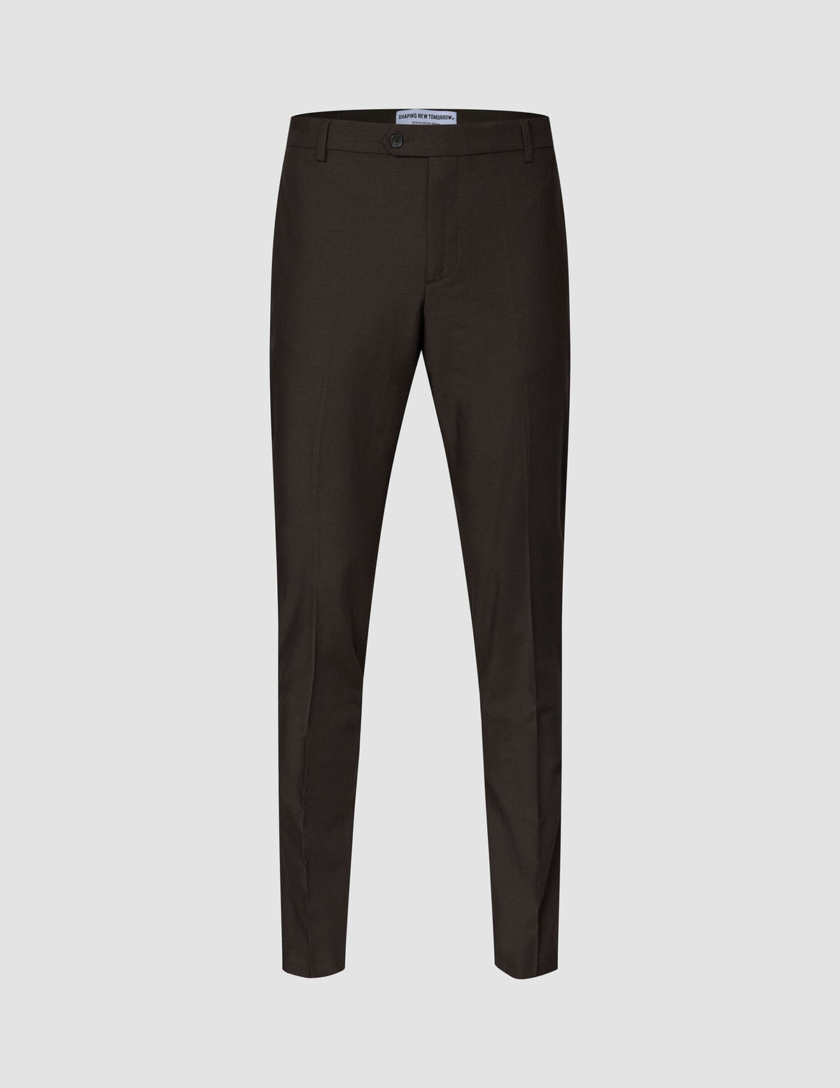 Motion Suit Pants Slim Cognac i mørkebrun, slim-fit bukser med 360°-stretch, knaplukning og dansk design.