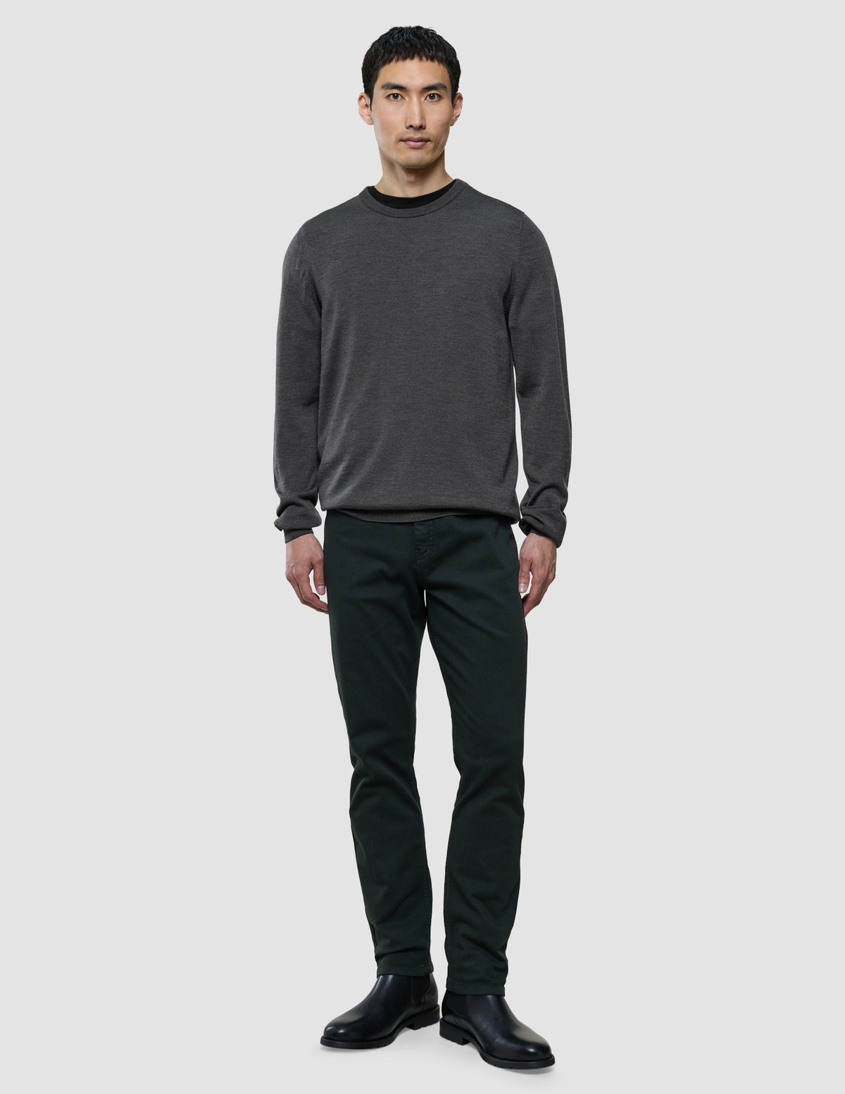 Seamless Premium Merino Knit Crewneck Charcoal Grey