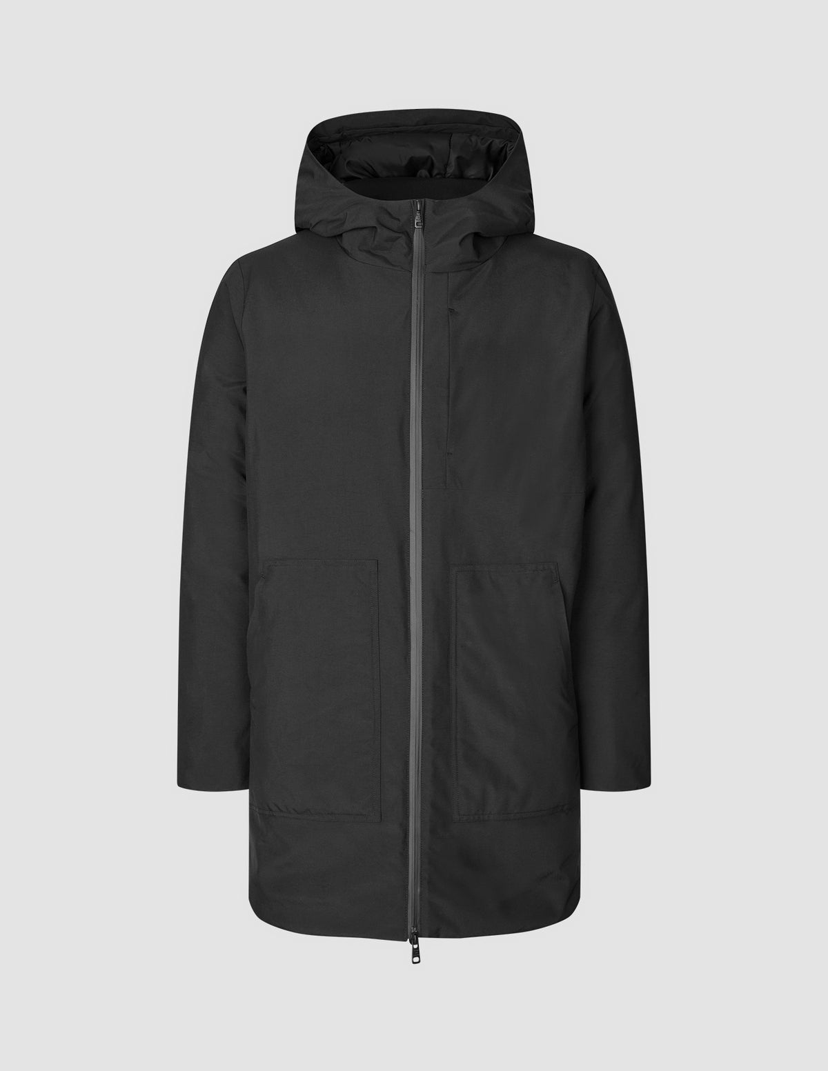 Utility-jakke Sort utility-parka med hætte og lynlås i genanvendt polyester med to store forlommer.